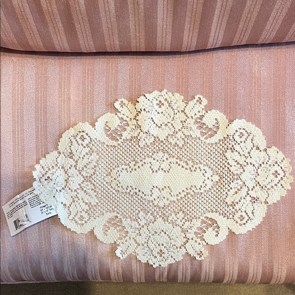 Heritage Cream Lace Doily
